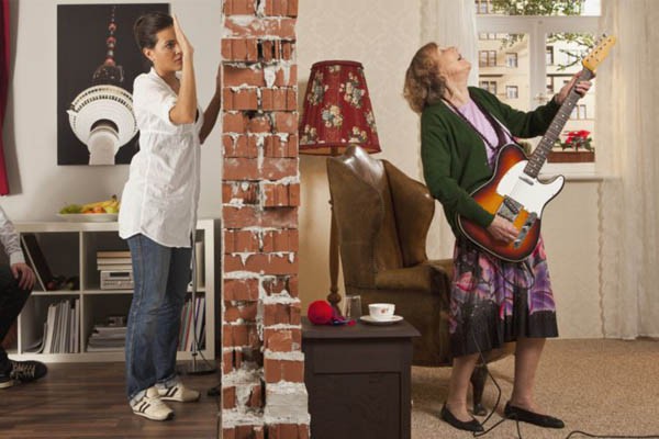 neighbors-close-but-distant(1)