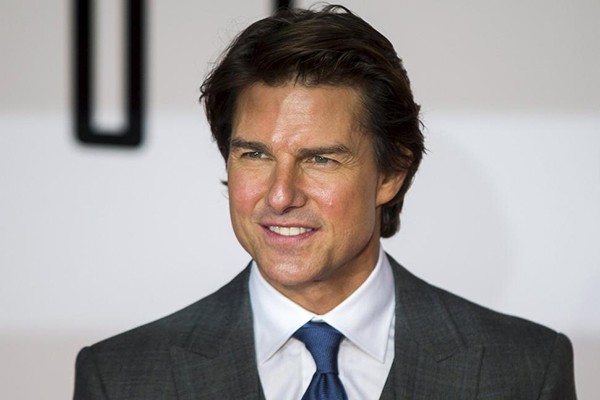 tom-cruise-is-a-perfect-stunt(1)