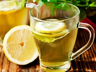 با آب لیمو یک روزه بدنتان را سم زدایی کنید