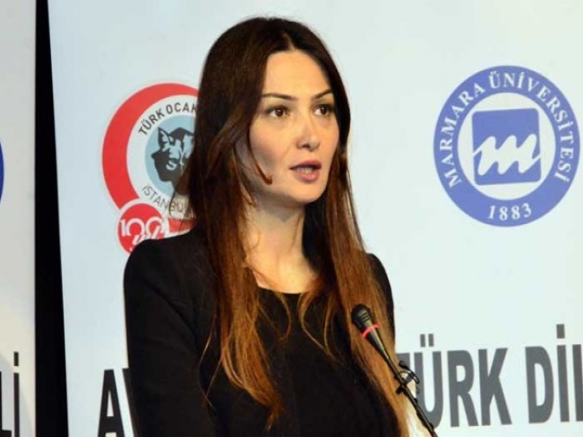 خواننده زن خارجی در ایران خواند خواننده زن خارجی در ایران خواند