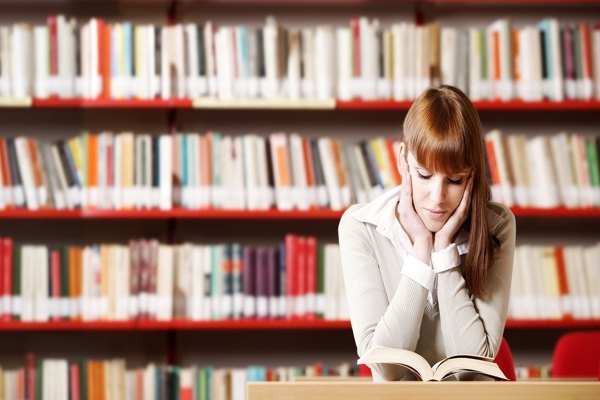 چرا مردم ایران از مطالعه مکتوب فاصله گرفته‌اند؟