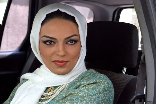 بیوگرافی سارا خوئینی‌ ها
