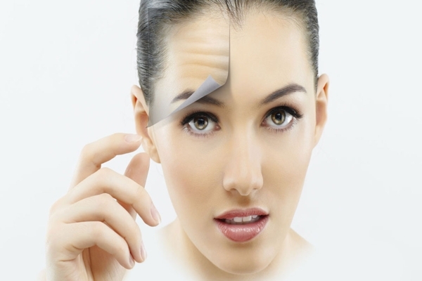 تزیق ژل برای رفع چین و چروک پوست چه مزایا و معایبی دارد؟