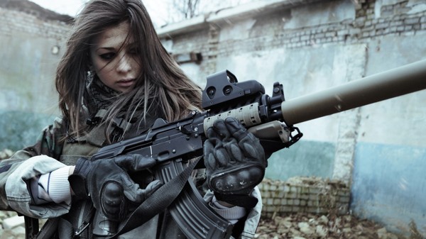 awesome-girl-with-gun-widescreen-high-resolution-for-desktop-background-wallpaper-pictures-free