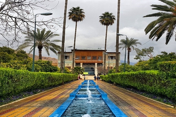 "باغ دلگشا شیراز" یکی از زیباترین باغ‌ های تاریخی