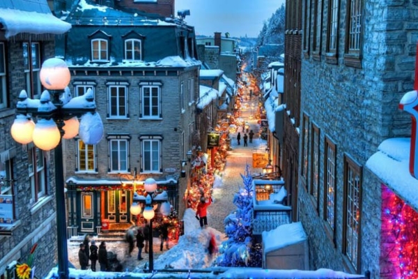 Spectacular images of towns and villages in the Christmas mood(29)