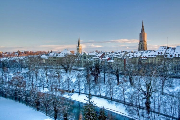 Spectacular images of towns and villages in the Christmas mood(3)
