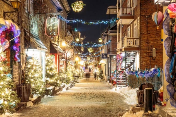 Spectacular images of towns and villages in the Christmas mood(30)