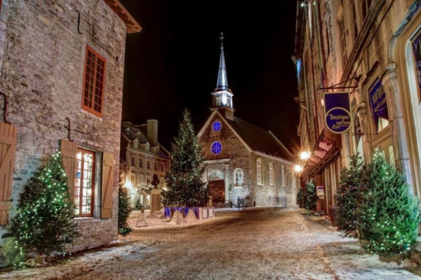 Spectacular images of towns and villages in the Christmas mood(32)