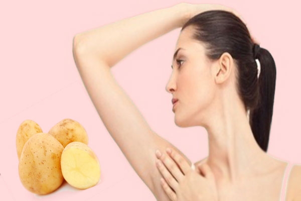 رفع سیاهی زیربغل با آب سیبزمینی