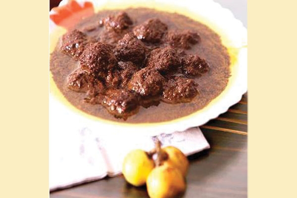خورش فسنجان با رب ازگیل