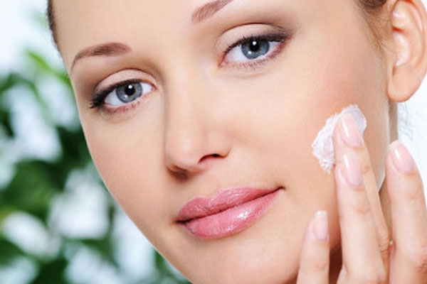 چه مرطوب کننده ای مناسب پوست شما است؟