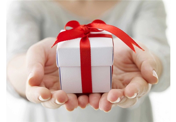 هدیه روز مادر یا روز زن چی بخریم؟