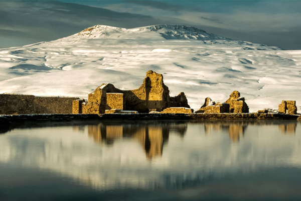 تخت سلیمان جاذبه های کم نظیر طبیعی- تاریخی ایران