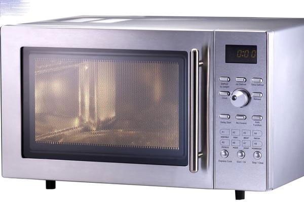 از گذاشتن این مواد غذایی در مایکرویو بپرهیزید