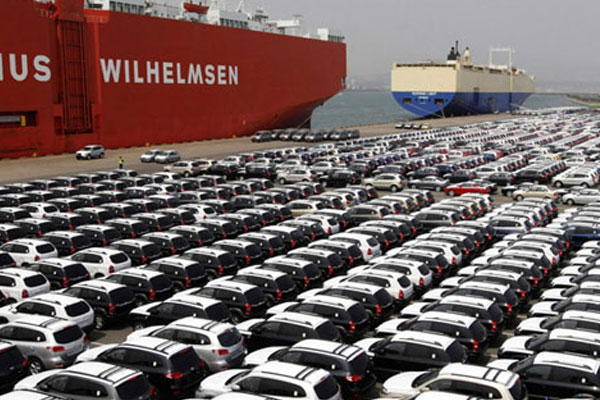 The reasons for the reduction of car imports in the year 94
