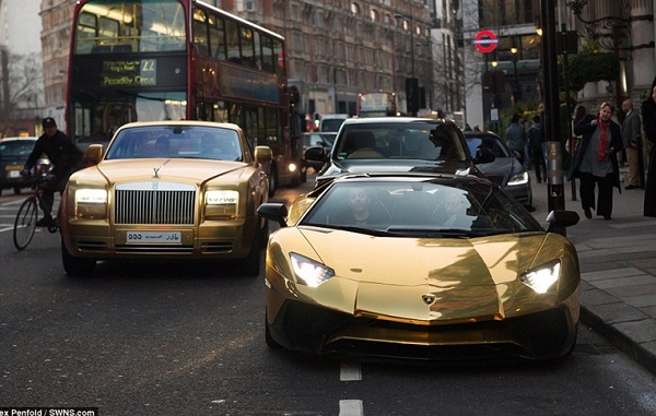 خودروی طلایی لندن