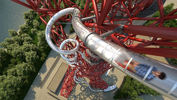 هیجان با طولانی ترین سرسره جهان در لندن