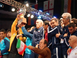 تیم کشتی قهرمان جام جهانی شد