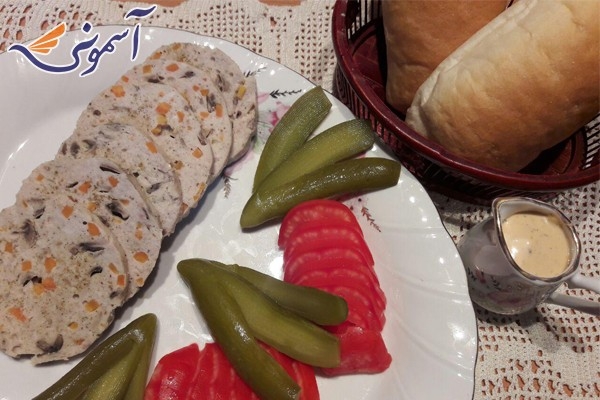 کالباس خانگی انتخابی سالم و خوشمزه کالباس خانگی انتخابی سالم و خوشمزه