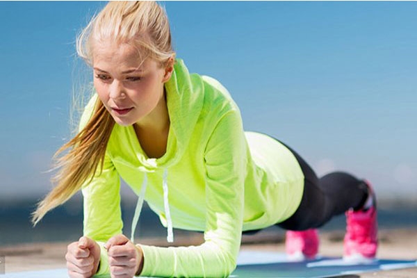  ده حرکت ورزشی ساده در خانه