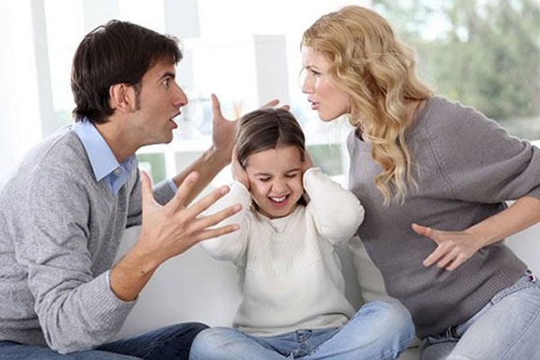 تاثیر اختلافات والدین بر کودکان؟