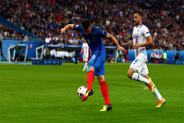 France 5-2 Iceland, iceberg water (1) France 5-2 Iceland, iceberg water (1)