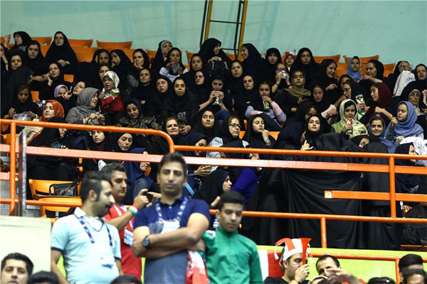 Iran 3- Serbia 2; invincible defeated 12 thousand Iranian passionate (9)