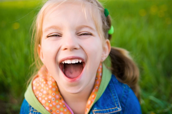 تاثیر خنده بر زندگی انسان