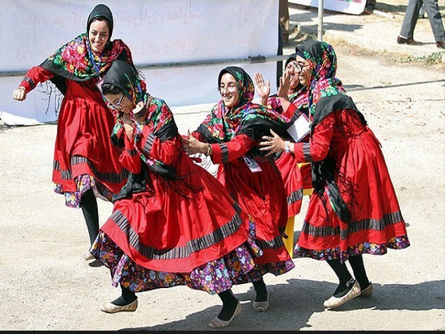 بازی محلی گانیه بازی محلی گانیه