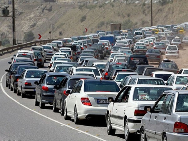 ترافیک سنگین در آزادراه تهران-کرج/ بارش باران در گیلان و مازندران