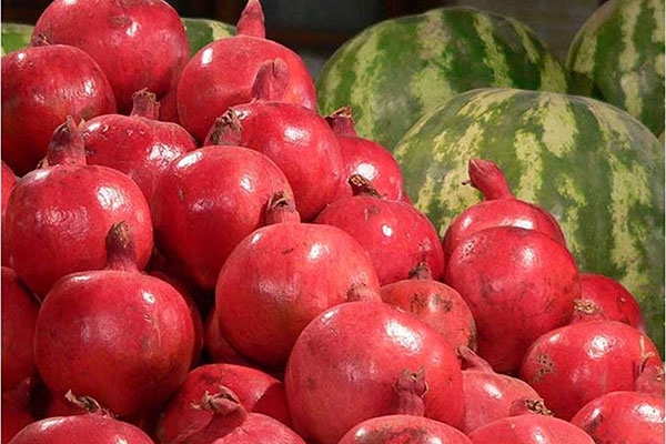 رسم و رسومات ایرانیان در شب چله