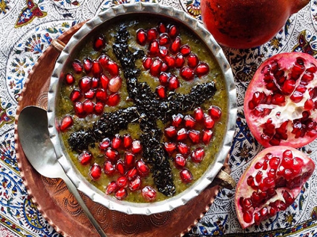 غذاهای مخصوص شب یلدا