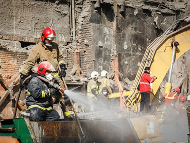 هشتمین روز حادثه پلاسکو/ امروز 2 پیکر آتش نشان شهید از زیر آوار خارج شد