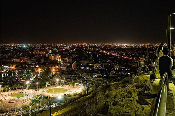 شهر مشهد در شب