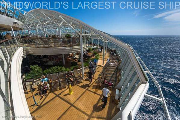 the-worlds-largest-cruise-ship19