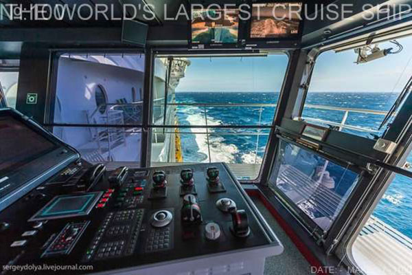 the-worlds-largest-cruise-ship40