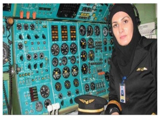 فهیمه احمدی، اولین زن مهندس پرواز در ایران