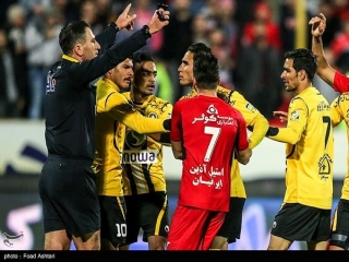 آنالیز داوری دیدار پرسپولیس و سپاهان/ دو پنالتی باید تکرار می‌شد