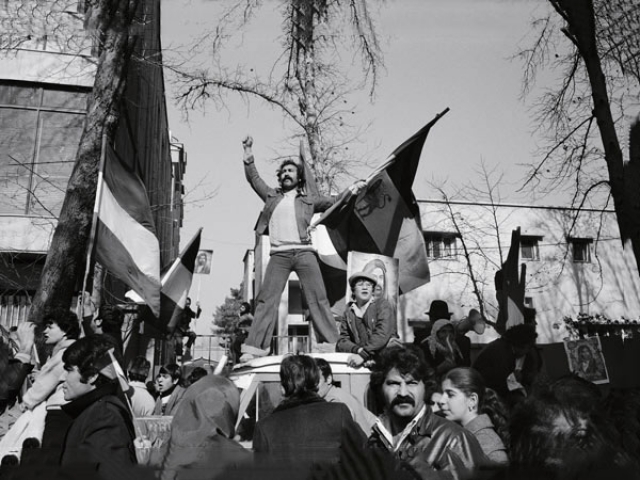 چرا تاریخ 22 بهمن روز پیروزی جمهوری اسلامی ایران است؟ چرا تاریخ 22 بهمن روز پیروزی جمهوری اسلامی ایران است؟