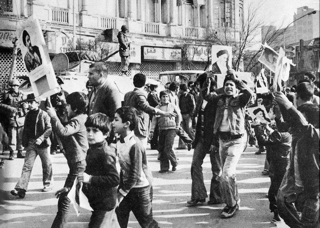 چرا تاریخ 22 بهمن روز پیروزی جمهوری اسلامی ایران است؟