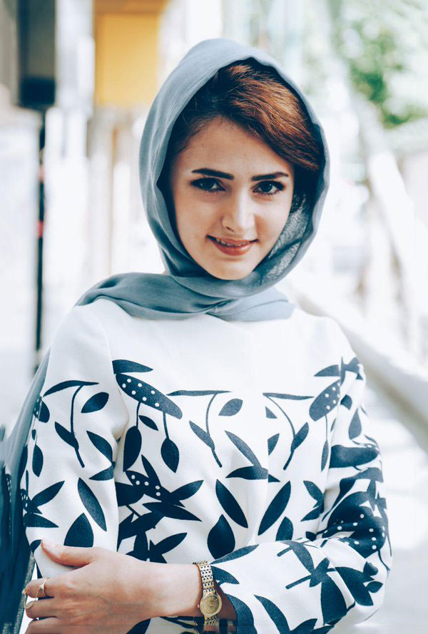 بیوگرافی سونیا بیطوشی، دختر ایرانی در مسابقات دختر شایسته جهان