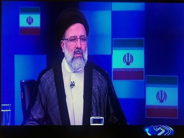 دولت باید کار کند تا بیکار در کشور نباشد/ مسکن مهر اگر مشکلاتی داشت باید حل میشد، چرا آقایان حل نکردند؟/ از نقد سازنده استقبال میکنیم دولت باید کار کند تا بیکار در کشور نباشد/ مسکن مهر اگر مشکلاتی داشت باید حل میشد، چرا آقایان حل نکردند؟/ از نقد سازنده استقبال میکنیم