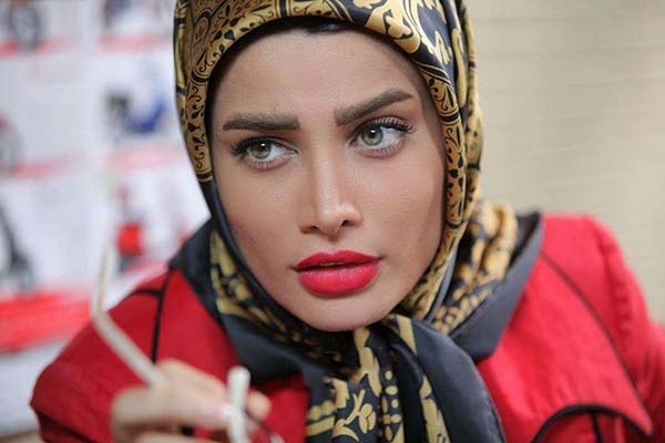 عکس های تینا آخوندتبار + بیوگرافی