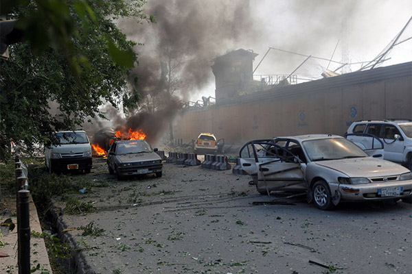 67 کشته و 325 زخمی در انفجار کابل