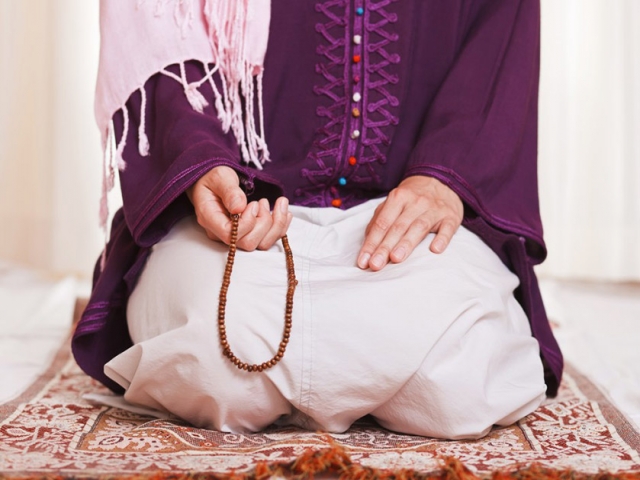 خواندن نماز و دعاها به فارسی ایرادی ندارد؟ خواندن نماز و دعاها به فارسی ایرادی ندارد؟