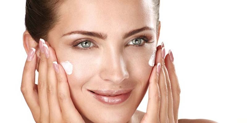 بهترین کرم ها و ژل های رطوبت رسان