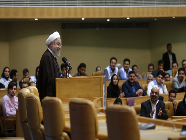 روحانی: باید افکار نسل جوان مان را بپذیریم و به رسمیت بشناسیم
