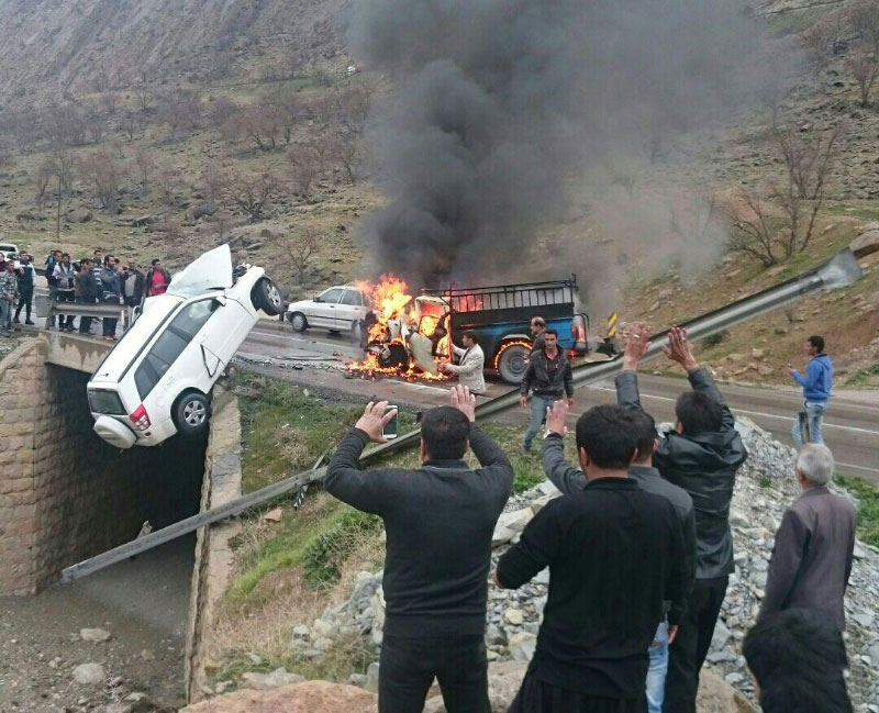 4 زن و مرد در بزرگراه قزوین - زنجان زنده‌زنده سوختند