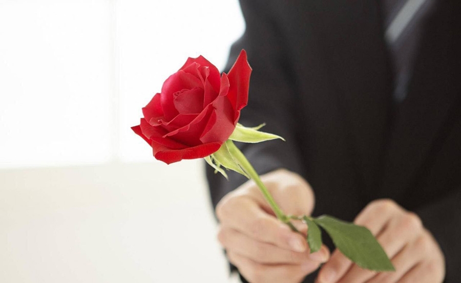 محبت بی اندازه در روابط عاطفی